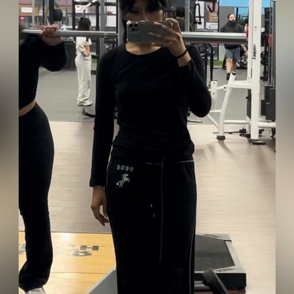 Meet your Posher, Roxy - Picture 1 of 1